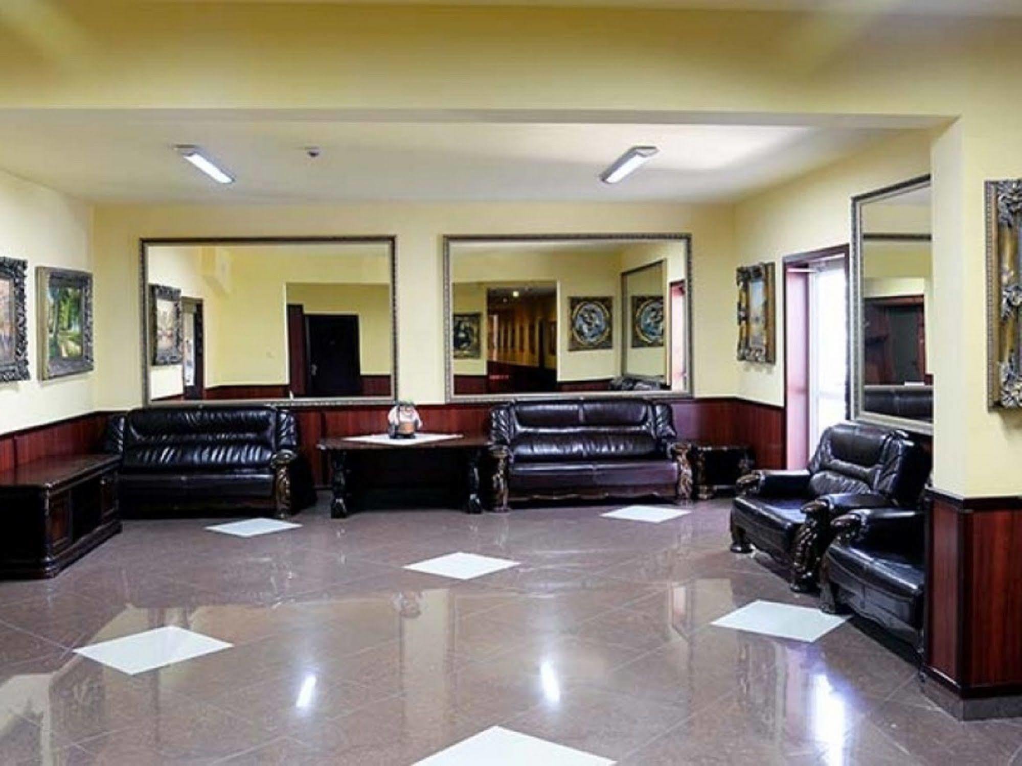 Hotel Dobosz بوليتسه المظهر الخارجي الصورة