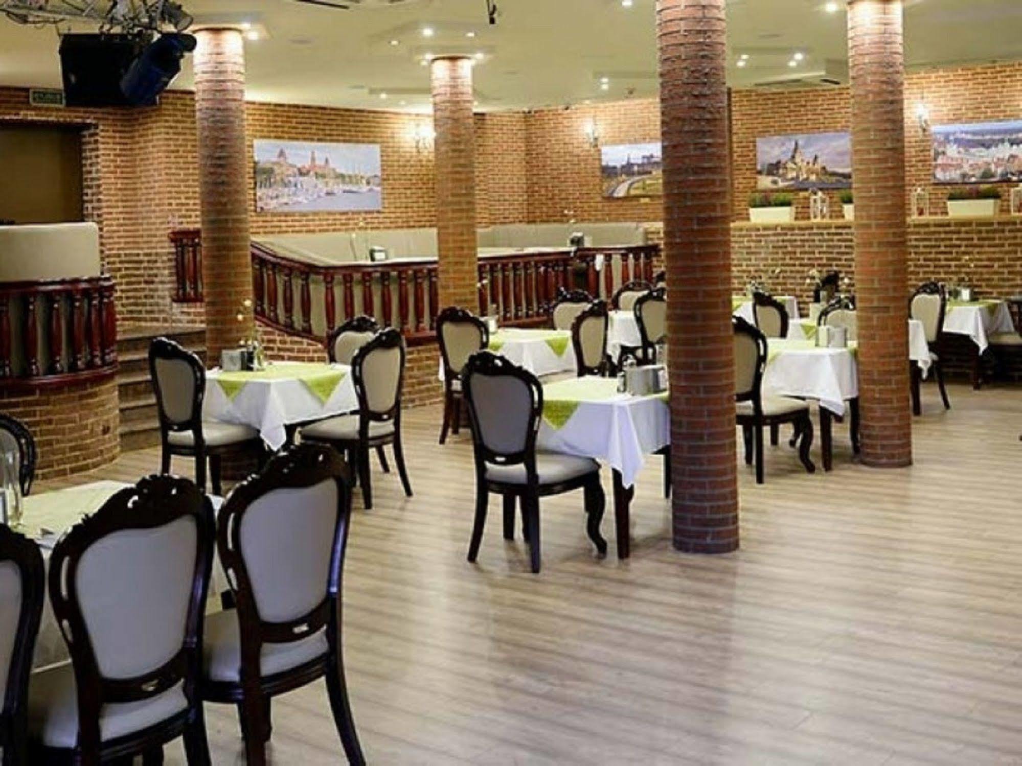 Hotel Dobosz بوليتسه المظهر الخارجي الصورة